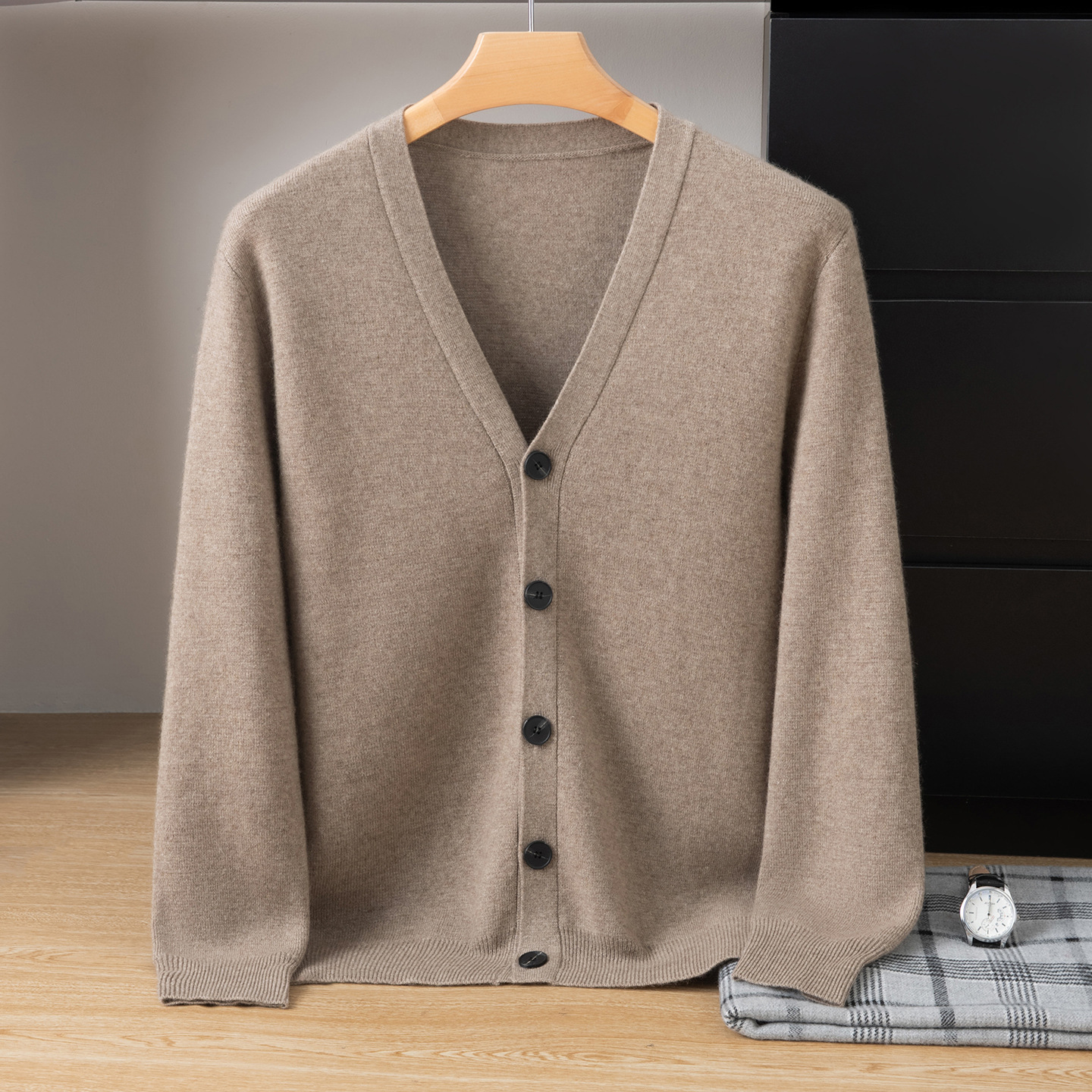New autumn and winter cardigan, fashionable single-breasted cashmere knitted jacket, warm for business and commuting, solid color casual men's wear