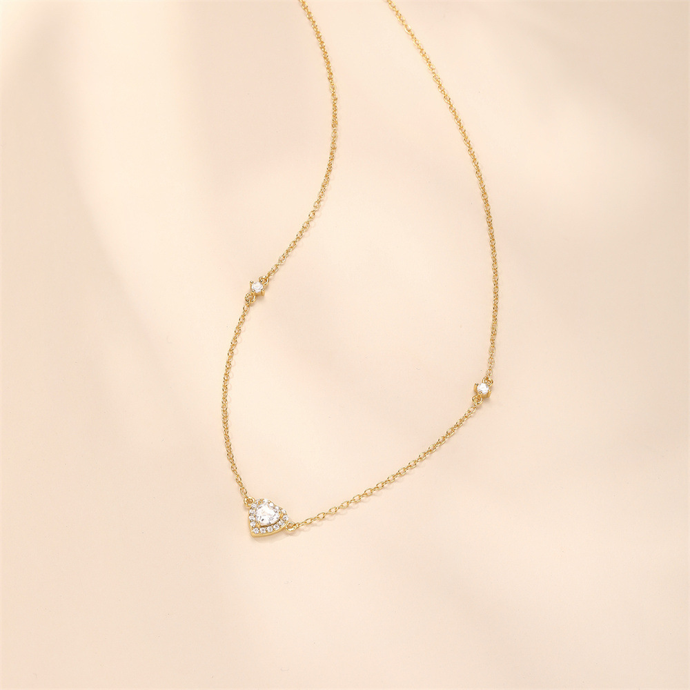 Daily Occasion 925 Sterling Silver Material Heart Shape Pattern 925 Sterling Silver Heart Shape Zircon 925 Sterling Silver Cable Chain Pendant Necklace