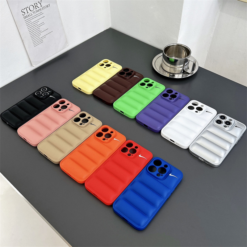 Chaqueta de plumón de gancho de la marca de moda para Apple 16Promax funda para teléfono móvil iPhone15 líquido 13/12/11 anti-caída