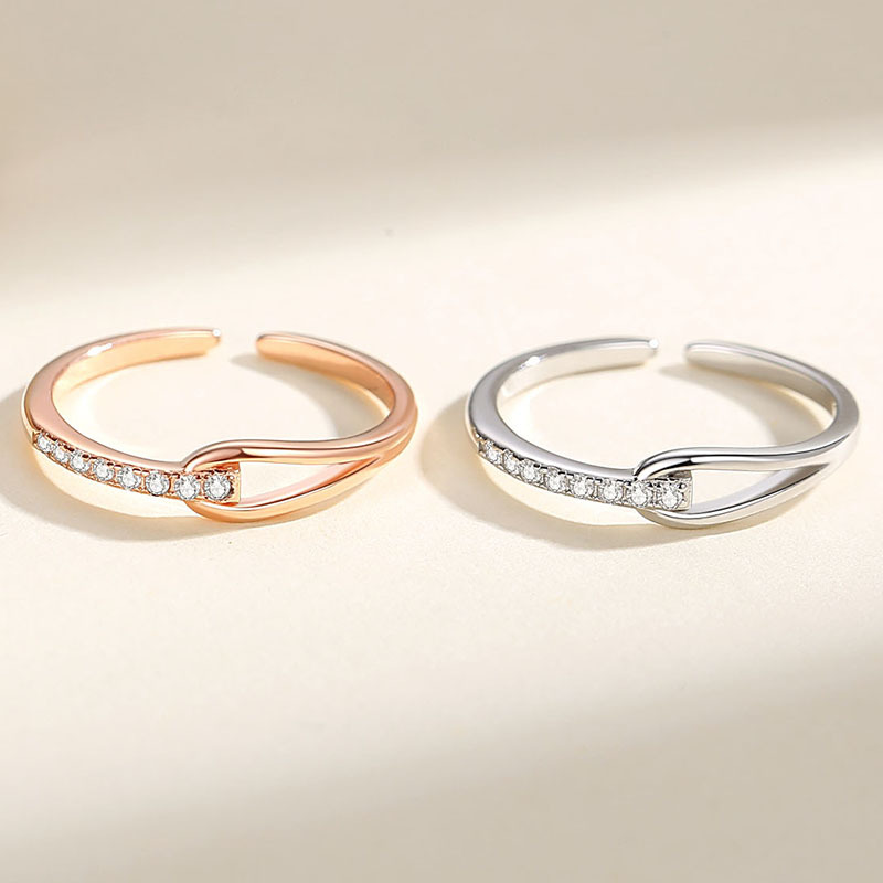 S925 plata geométrica entrelazada nicho femenino anillo de diseño anillo de diamantes de moda coreana regalo del Día de San Valentín para la novia