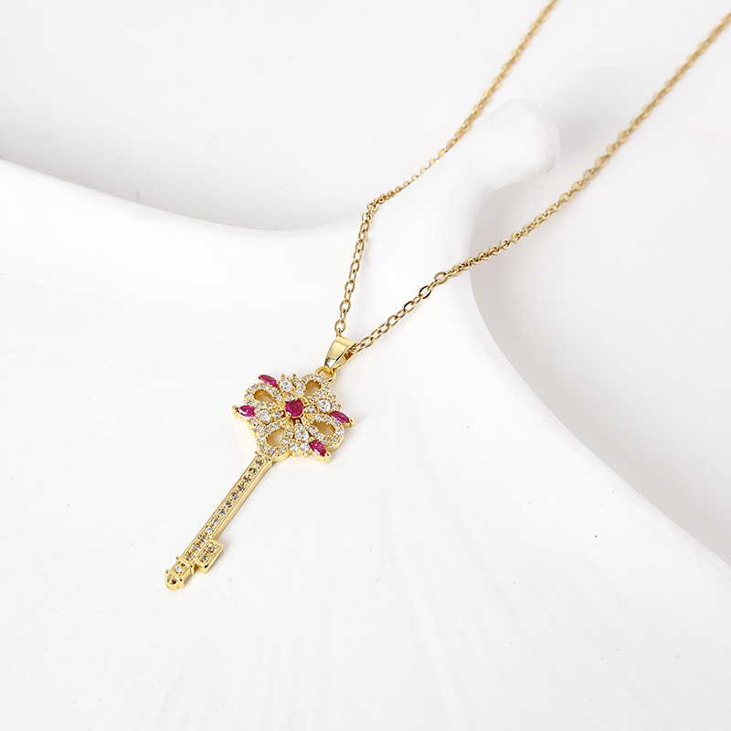 Nouveau pendentif clé au design créatif en zircone incrusté, haute rétention de couleur, style INS, tempérament, collier simple pour femmes_voghion.com