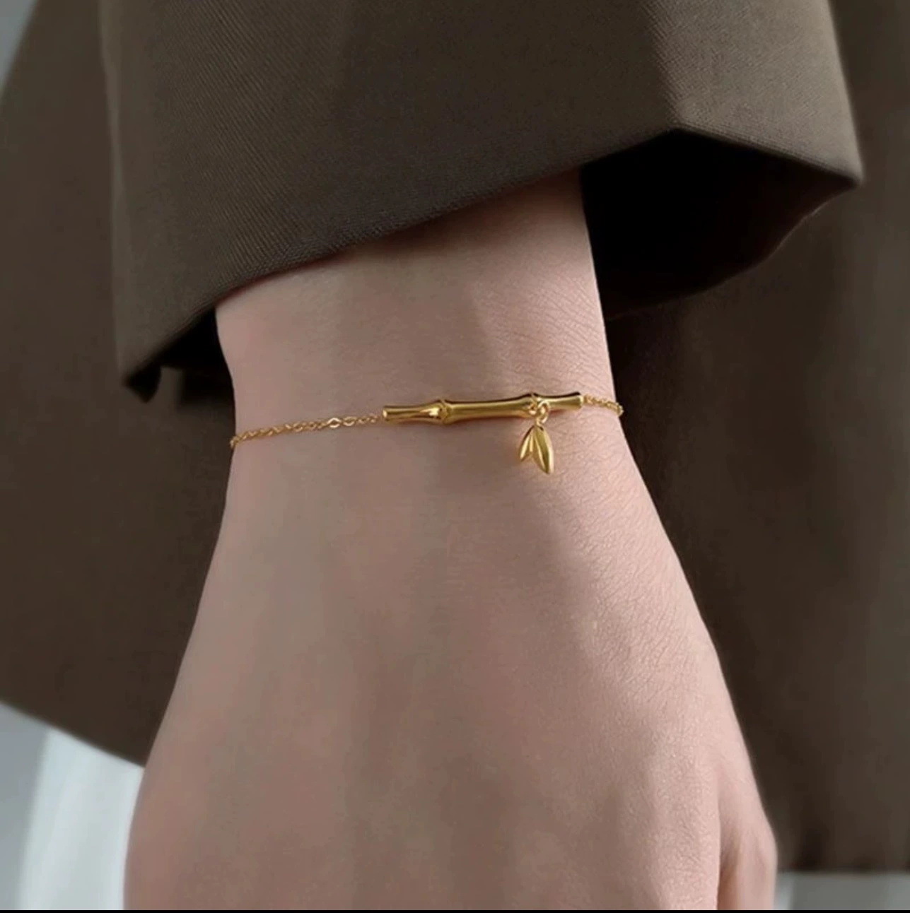 Nuevo estilo literario chino, nuevo estilo, nicho de moda, diseño de lujo ligero, sentido de alta gama, todo fósforo, simple, sección alta, tobillera de bambú, mujer