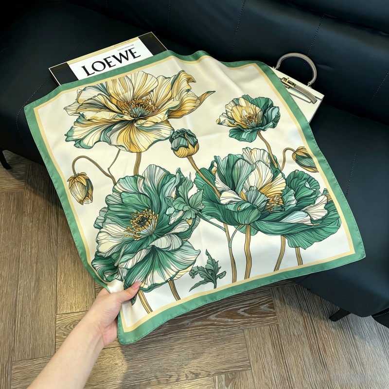 Colección 70*70 nuevo estilo bufanda de seda azul sensación de alta calidad imitación bufanda cuadrada de seda moda todo-fósforo bolsa atada bufanda de pelo