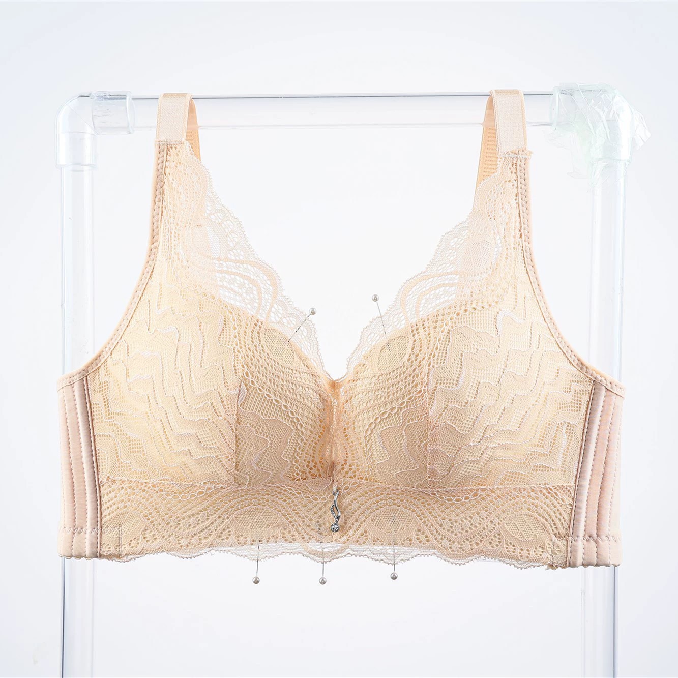 赤い化粧の恋人のブラジャーはセクシーな副乳の調整型の対外貿易のクロスボーダーの震え音の速い手のメーカーを集めて下着を生放送します。