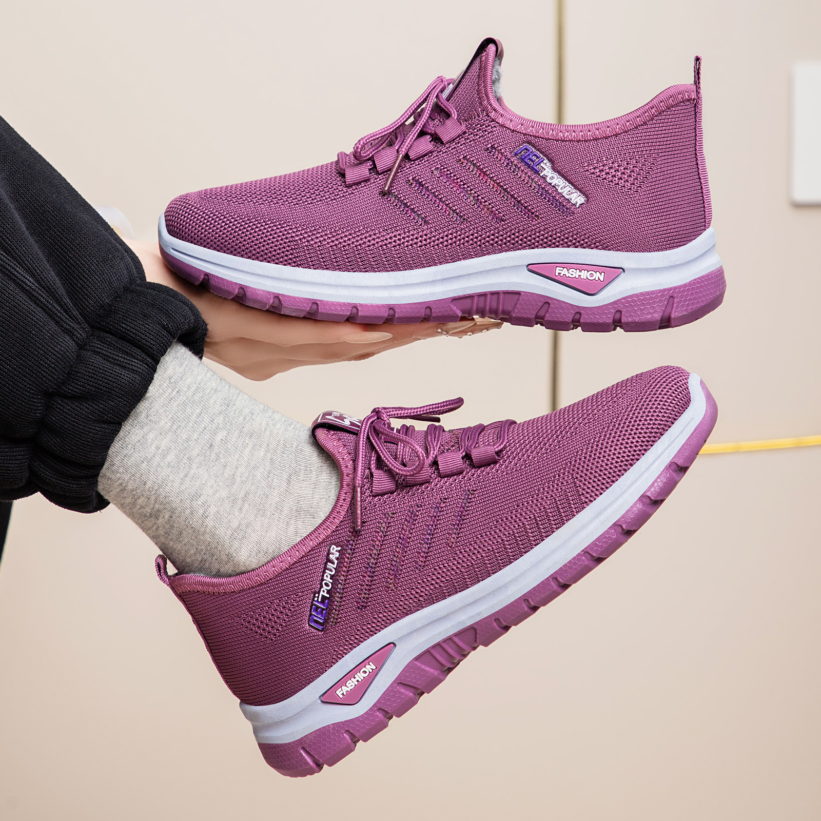 Zapatos de algodón de mujer invierno transfronterizo TEMU zapatos de lana de tamaño grande color sólido versátil zapatos para caminar zapatos de mujer gruesos al por mayor