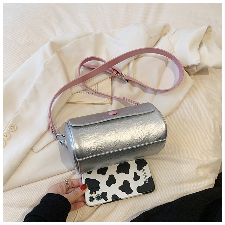 Net Red Ladies Small Bag Exquisite Cylinder Bag 2023 New Fashion Niche High-level simple contrast color messenger bag_voghion.com
