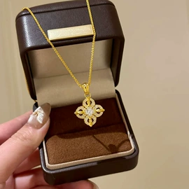 耳环;项链;耳钉