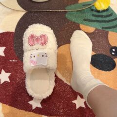 甜美少女心凯蒂猫一字棉拖女2025秋冬新款保暖防滑百搭时尚棉拖鞋