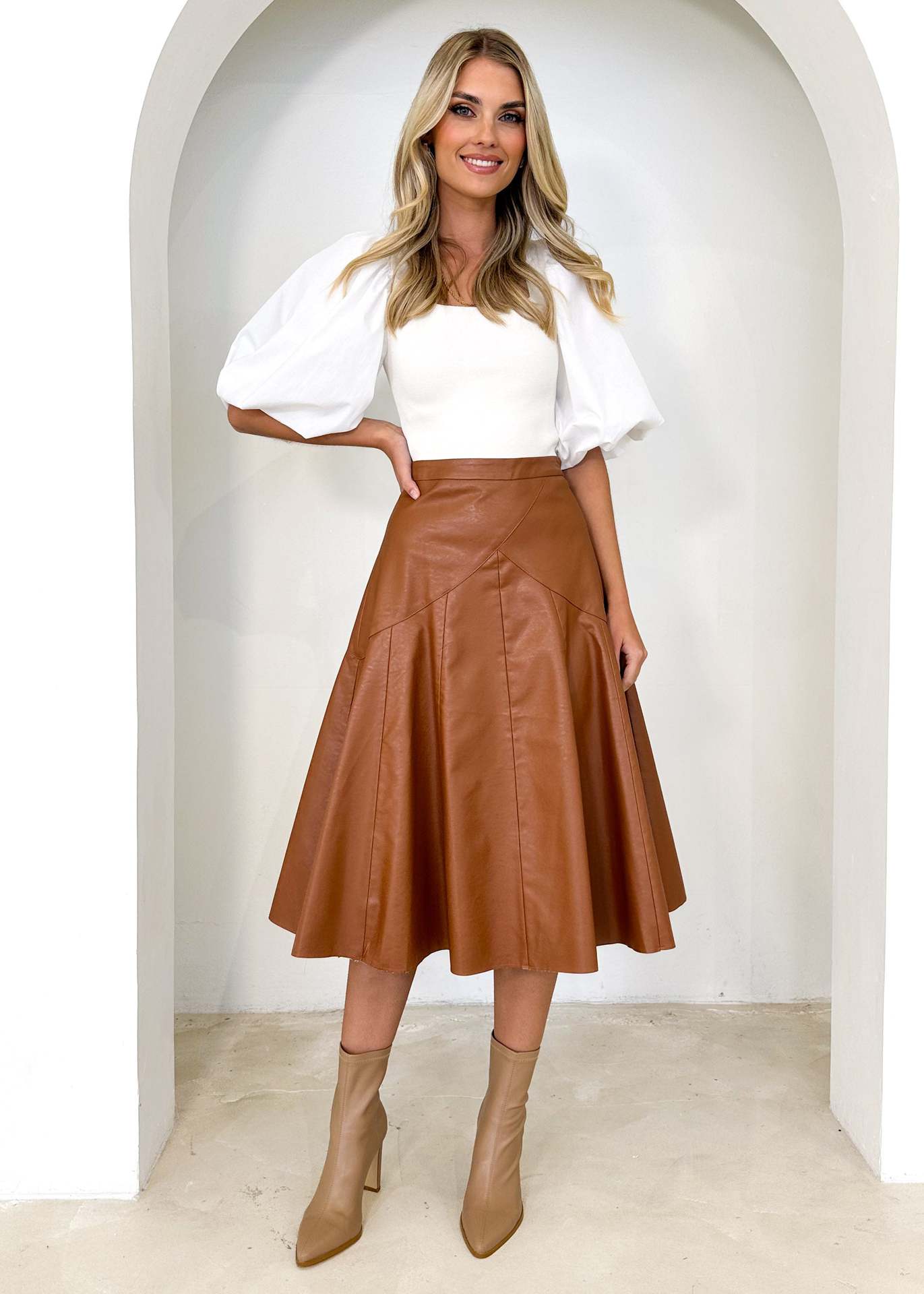 Autumn Fashion Solid Color Pu Polyester Midi Dress Skirts display picture 8