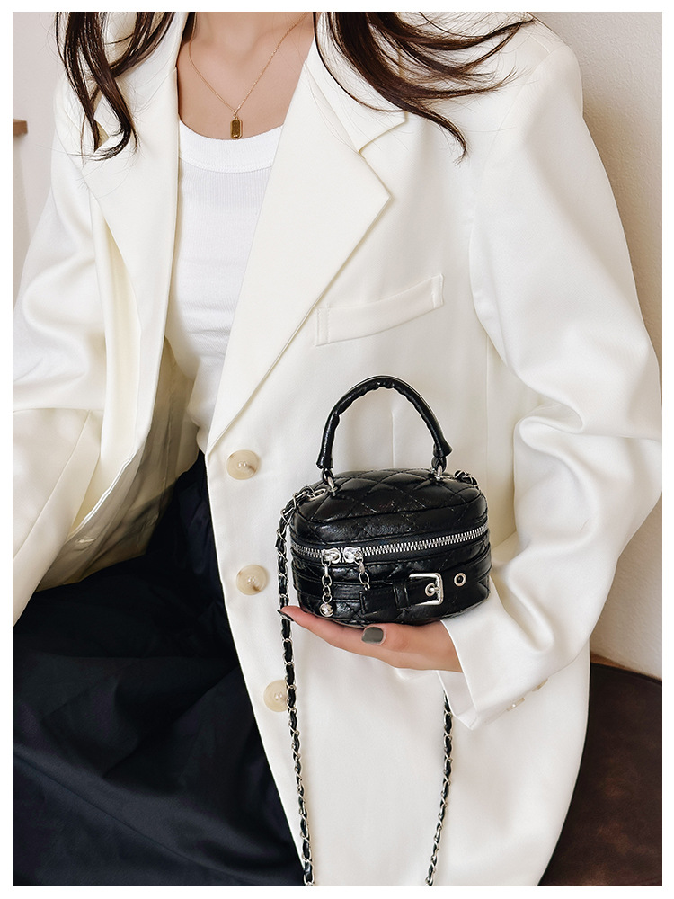 175g Weight Sewing Thread Fashion Element Zipper Closure Type Single Shoulder Strap Strap Type Shoulder Bag Bags Type Daily, Shopping Occasion pu Material Lingge Pattern All Seasons Season Girl'S Gender Basic Style Square Shape Girl'S Pu Lingge Basic Sewing Thread Square Zipper Shoulder Bag 1