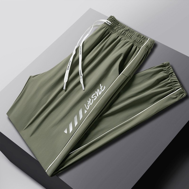 Военный зеленый