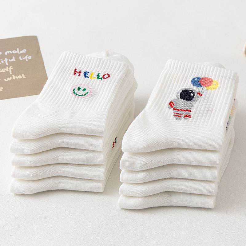 Calcetines de mujer de otoño e invierno a media pantorrilla estudiante de dibujos animados blanco oso letras del arco iris encantadora cara sonriente a rayas deportes estilo coreano calcetines de mujer