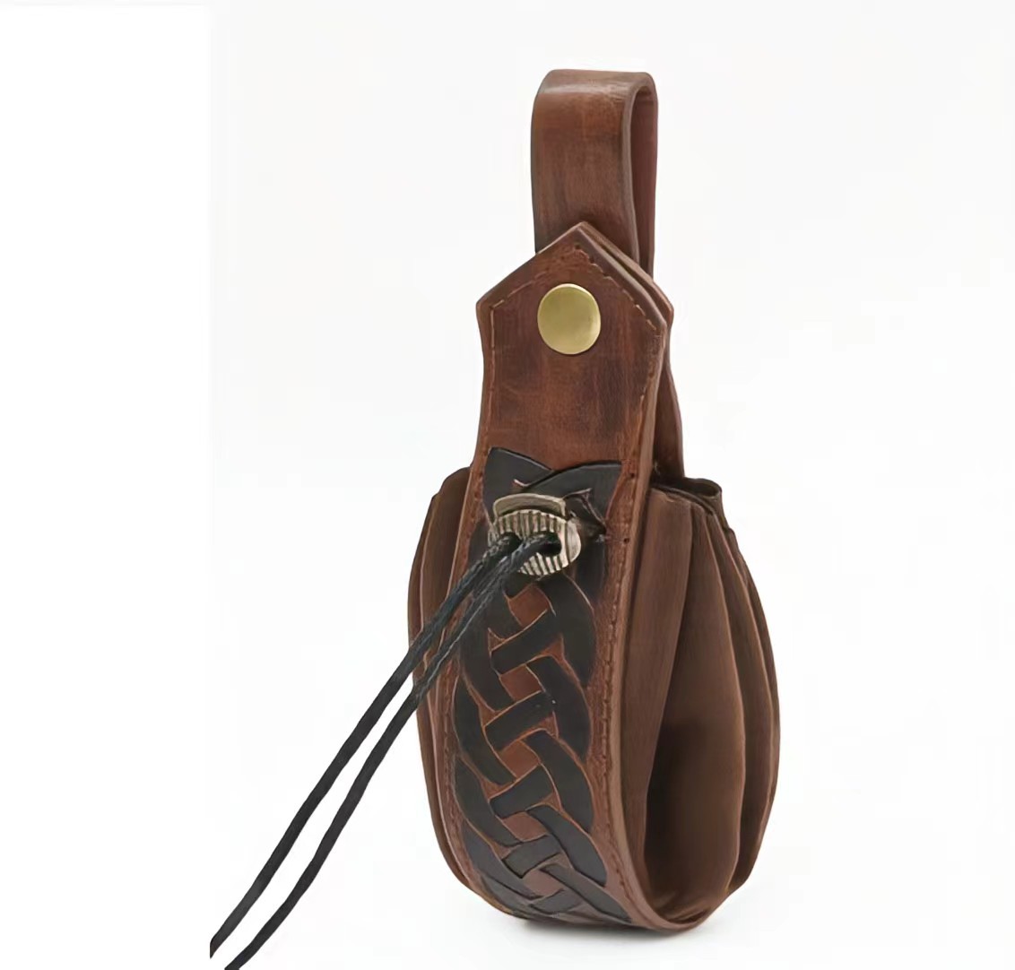 다크 브라운 허리 가방