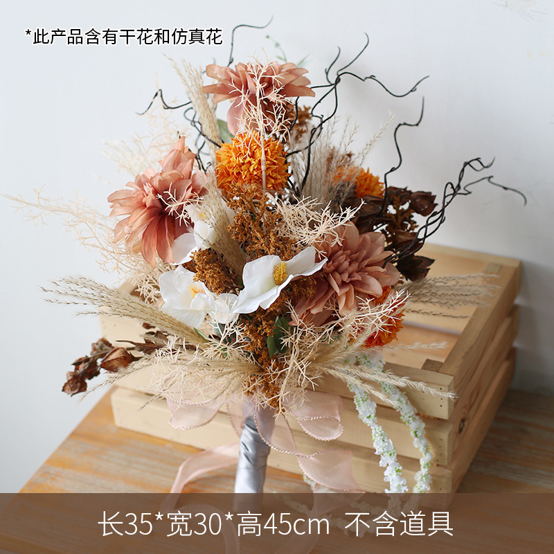 乾燥葦美陳花芸セット結婚式イベント迎賓区に花テーブルの花の道を配置して木の枝をシミュレーションします。|undefined