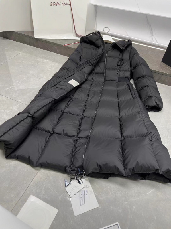 Faucon在逃公主蒙口羽绒服女款长款连帽外套纯色冬季新款|undefined