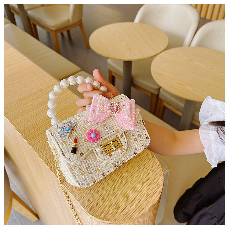 Girl'S Cloth Flower Bow Knot Cute Sequins Pearls Square Lock Clasp Crossbody Bag display picture 9