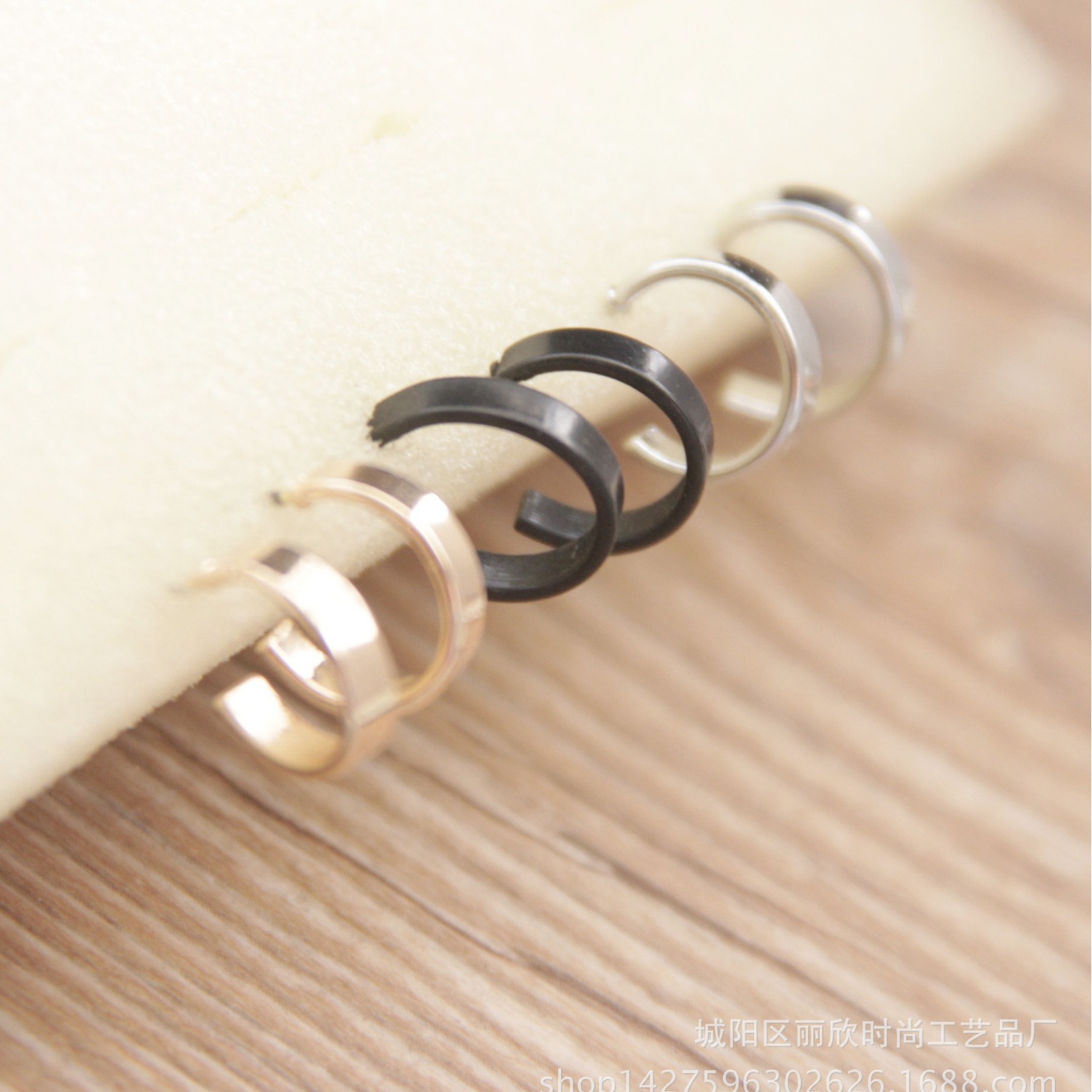 Accessory, fashionable earrings, Japanese and Korean, simple and elegant design 2
