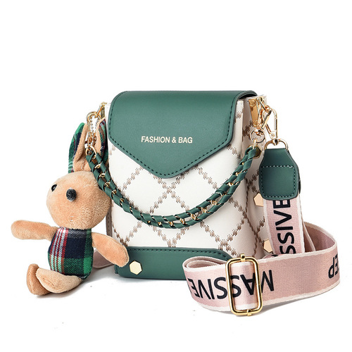 Manufacturer launches new summer style small bag for women  new trendy Korean style shoulder bag crossbody bag mobile phone bag one piece drop shipping