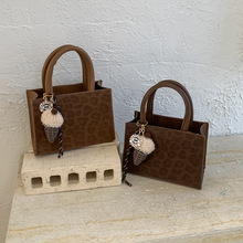 �¿�μ��ŮʿС�������yĥɰŮ��������߼��Іμ�б���С���L