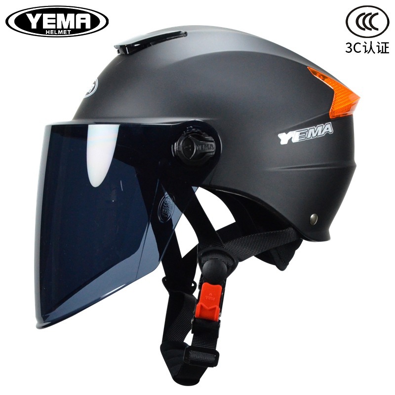 Elegant black tea mirror