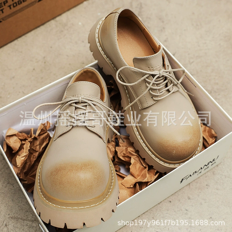 Одежда Дерби Мужская обувь Летний новый карамельный чай с молоком Толстая подошва Мужская кожаная обувь на открытом воздухе пустыня короткая обувь
