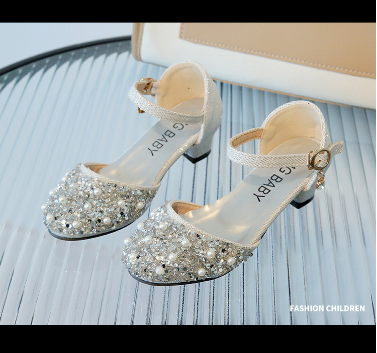 Pearl Water Diamond Princess Schuhe, Flachmund-Mode-Mädchensandalen, Mittelgroße High Heels, Sommer-Kinderschuhe_voghion.com