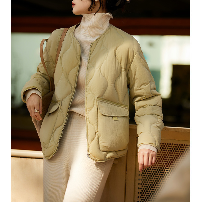 Japanese-Style Layered 95% White Goose down Lightweight Quilted down Jacket Women's High-End Fashion Short Coat for Autumn and Winter