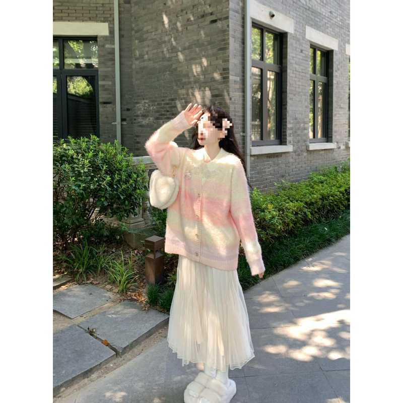 Two-Piece Set: Fluffy, Airy V-Neck Dopamine Stripe Gradient Knit Sweater Jacket and Spring Skirt Two-Piece Set: Fluffy, Airy V-Neck Dopamine Stripe Gradient Knit Sweater Jacket and Spring Skirt