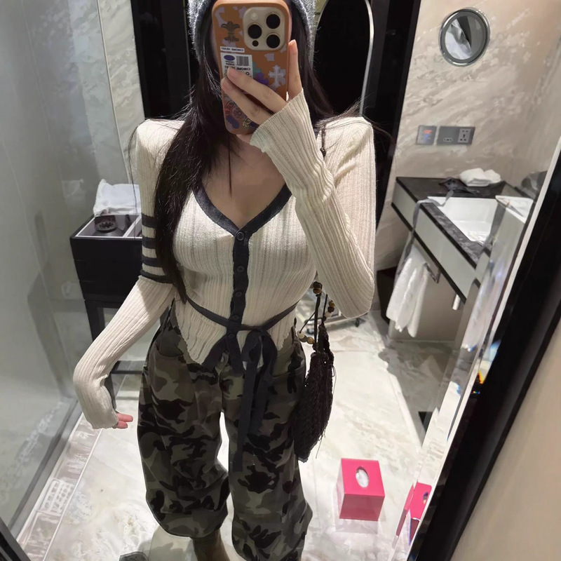 KIYOMI韩式四条杠V领撞色针织衫女秋季潮流休闲辣妹毛线开衫上衣|undefined