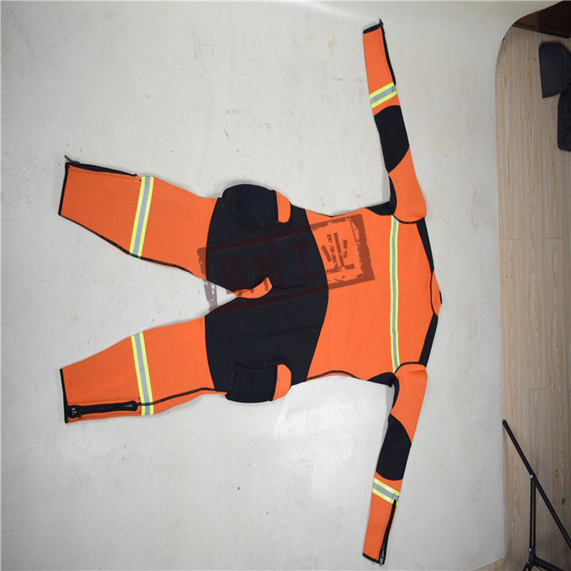 32湿式救援服 (7).jpg