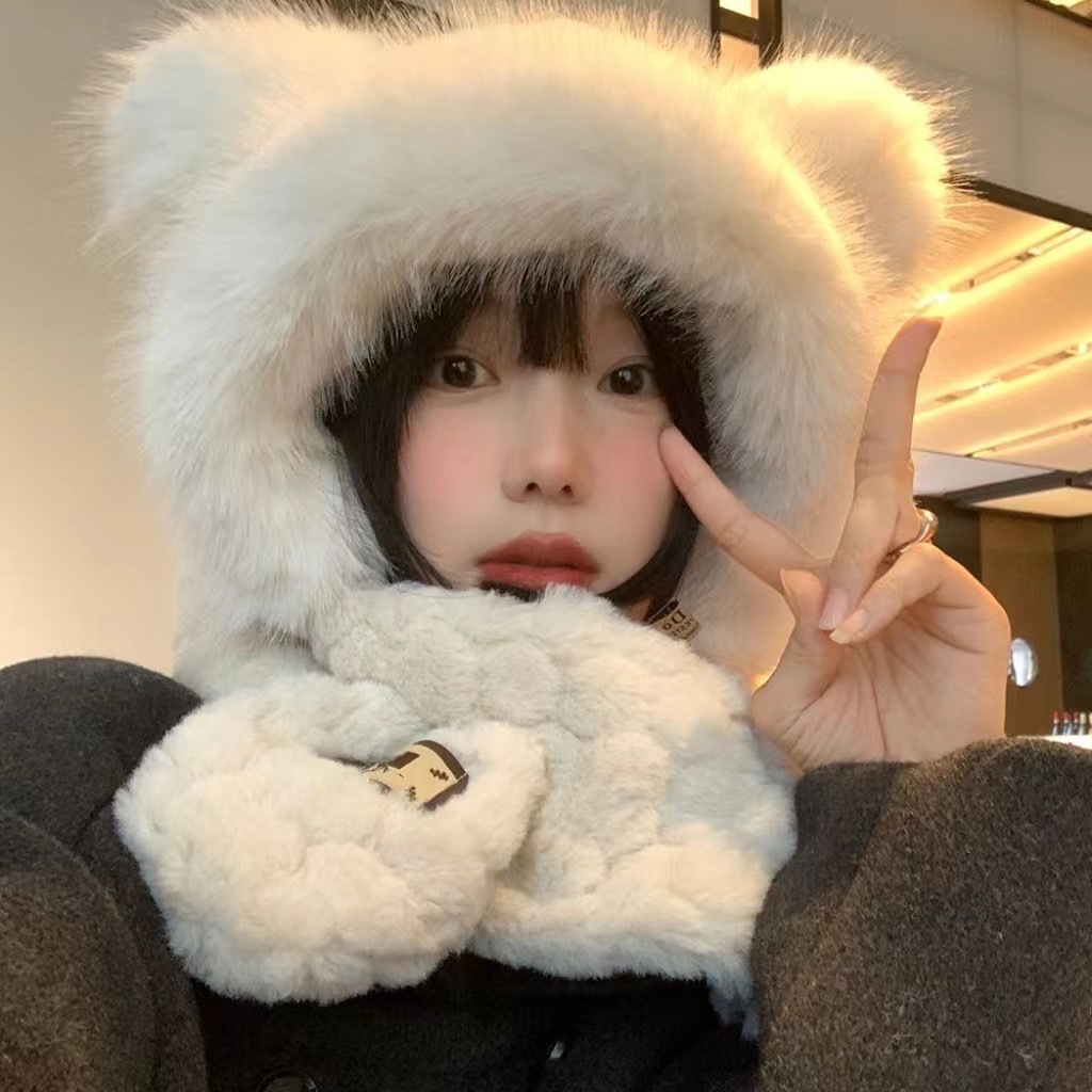 ぬいぐるみクマの帽子女性のための秋と冬 2025 新しいかわいい顔が見える小さな防風暖かい耳保護多用途プルオーバー帽子