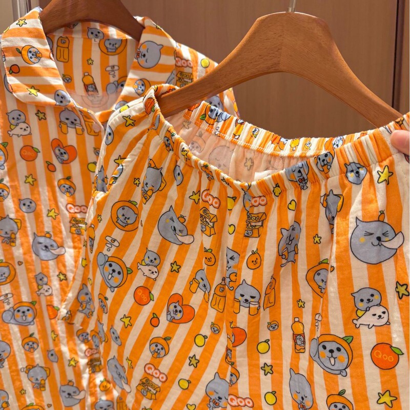 New Arrival! Orange Juice-Themed Cool Double-Layer Gauze Short-Sleeve Shorts Set, Striped Pajamas, Loose Fit, Can Be Worn Outside New Arrival! Orange Juice-Themed Cool Double-Layer Gauze Short-Sleeve Shorts Set, Striped Pajamas, Loose Fit, Can Be Worn Outside
