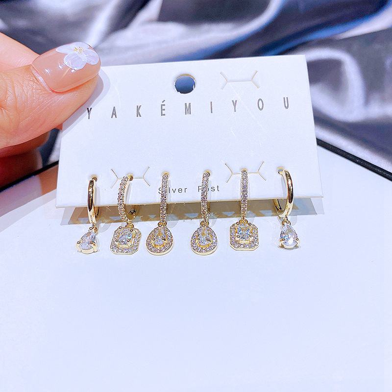 Yakemiyou Luxurious Water Droplets Copper Zircon 14K Gold Plated Water Plating Earrings display picture 2