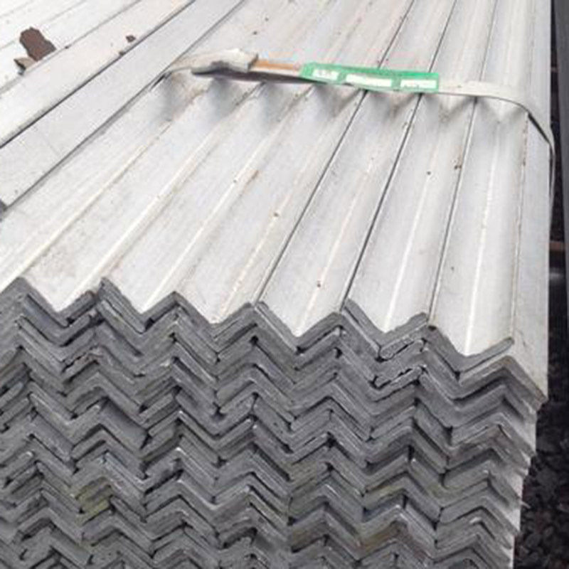 厂家直供等边镀锌角铁 冲孔切割 可加工国标镀锌角铁