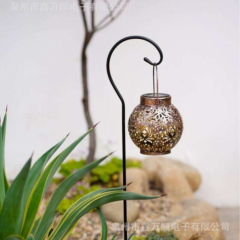 Solar Lantern Iron Hollow Pattern Projection Lamp Outdoor Hanging Decorative Lamp Garden Courtyard Porch Decorative Lamp Solar Lantern Iron Hollow Pattern Projection Lamp Outdoor Hanging Decorative Lamp Garden Courtyard Porch Decorative Lamp
