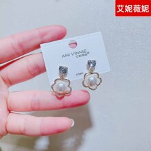 ����ޱ���¿��紺�����κ�����Ʒʱ��Ԥ�۶�����Ȧ����Ů15329J