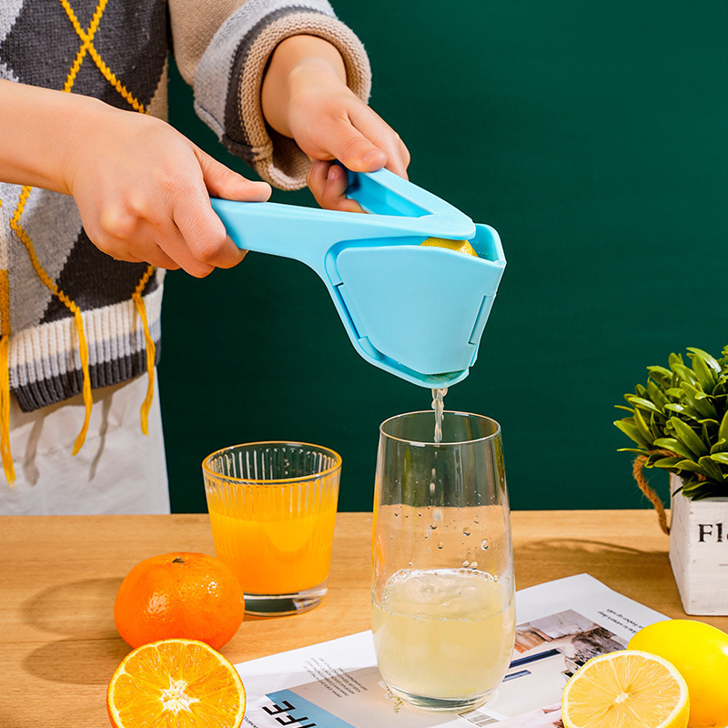 Manual Portable Juicer Multifunctional Household Food Grade Juicer Small Lemon Thickeneded Plastic Juicer