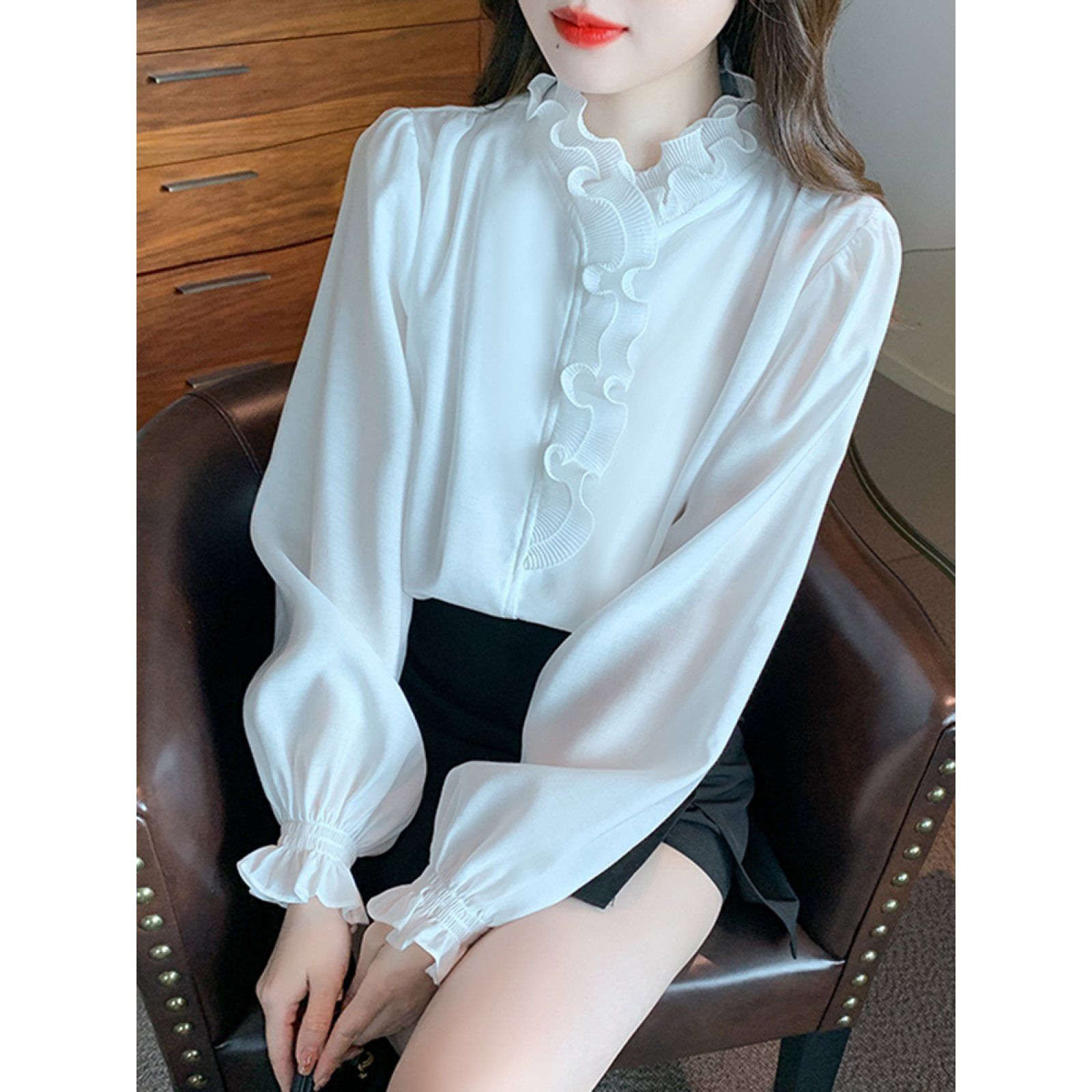 Camicetta da donna elegante in chiffon trasparente a maniche lunghe, perfetta per la primavera._voghion.com