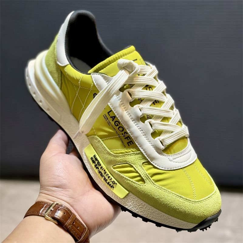 Europa lujo ligero zapatos de hombre de otoño 2025 nuevos zapatos transpirables de moda Gump zapatos deportivos casuales con suela gruesa