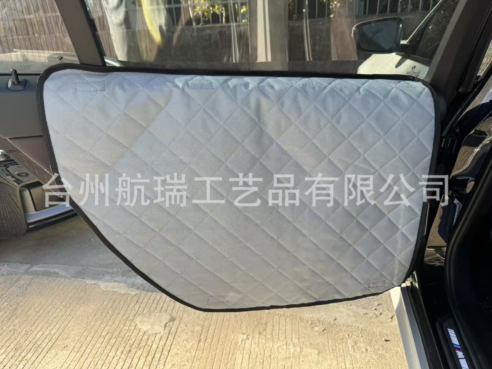 한 쌍의 대형 회색 소재 73*56cm