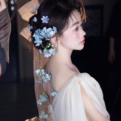 フォレストスタイルのライトラグジュアリーウェディングドレス、ブライダルドレッシングローブ、ヘアアクセサリー、ハイエンドのお出かけ、スーパーフェアリーファンタジーフラワースーツ、新しいヘッドドレス