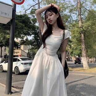 ��ʽ��ɫ���I�o�䱳���B��ȹ�ļ��¿�С�������������@��a���Lȹ