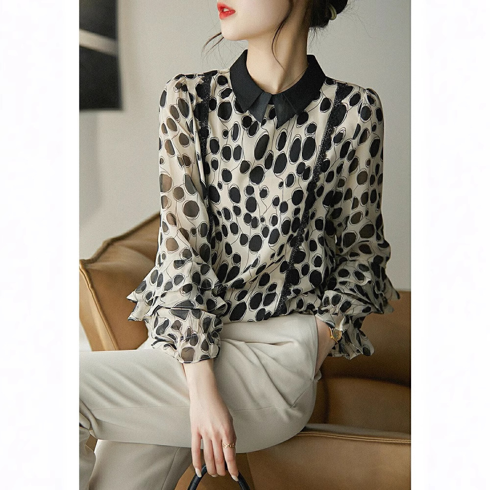 Fashionable elegant lace shirt