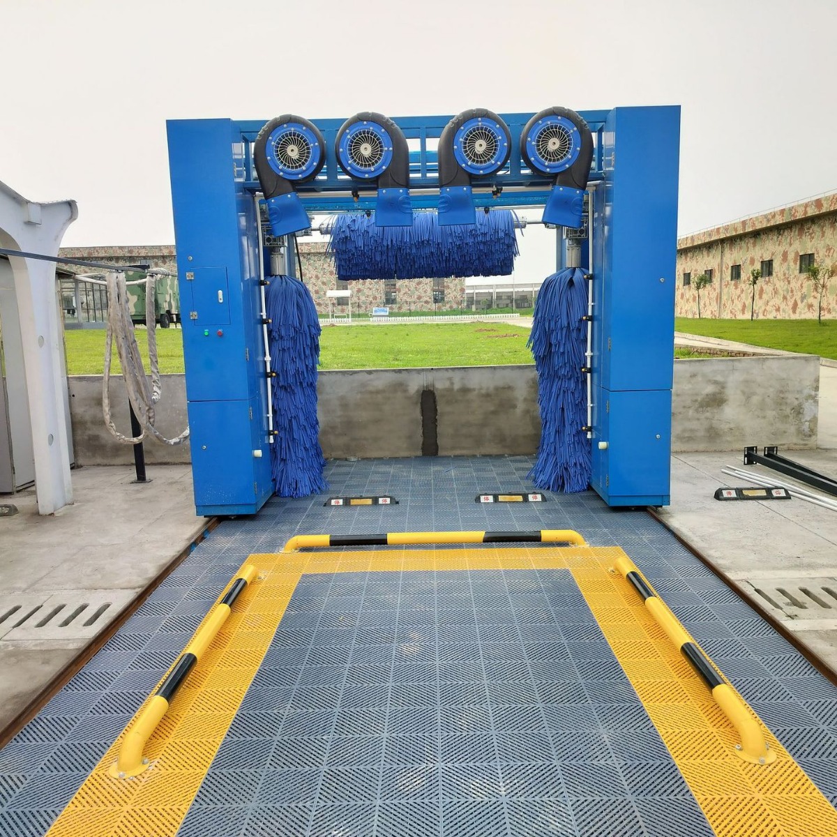 全自动龙门往复式5刷遥控电脑洗车机全自动洗车房商用设备跨境