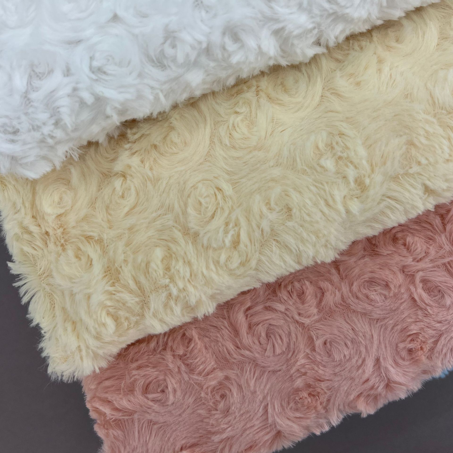 Cepillo flor PVC terciopelo relievo estampado anillo de molienda patrón tornado relievo tela de terciopelo juguetes mantas tela peluche hogar