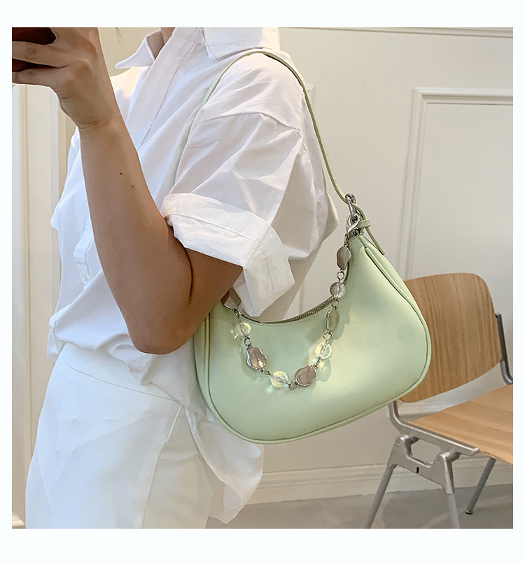 Fashion Chain Solid Color One-shoulder Armpit Bag display picture 3