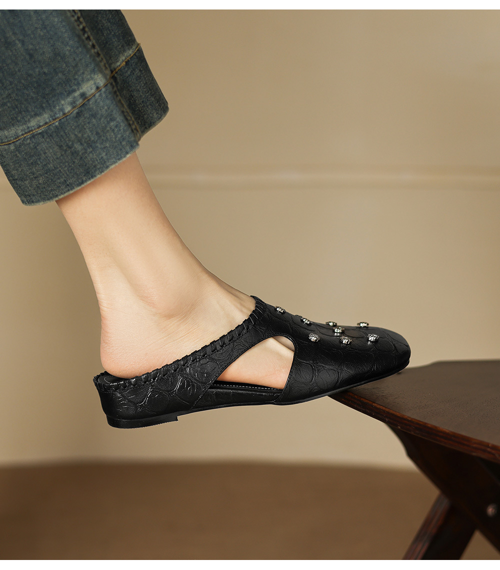 Sandal nữ hở mũi gót thấp da cừu vân đá, hoa đính mũi — đen chi tiết 19