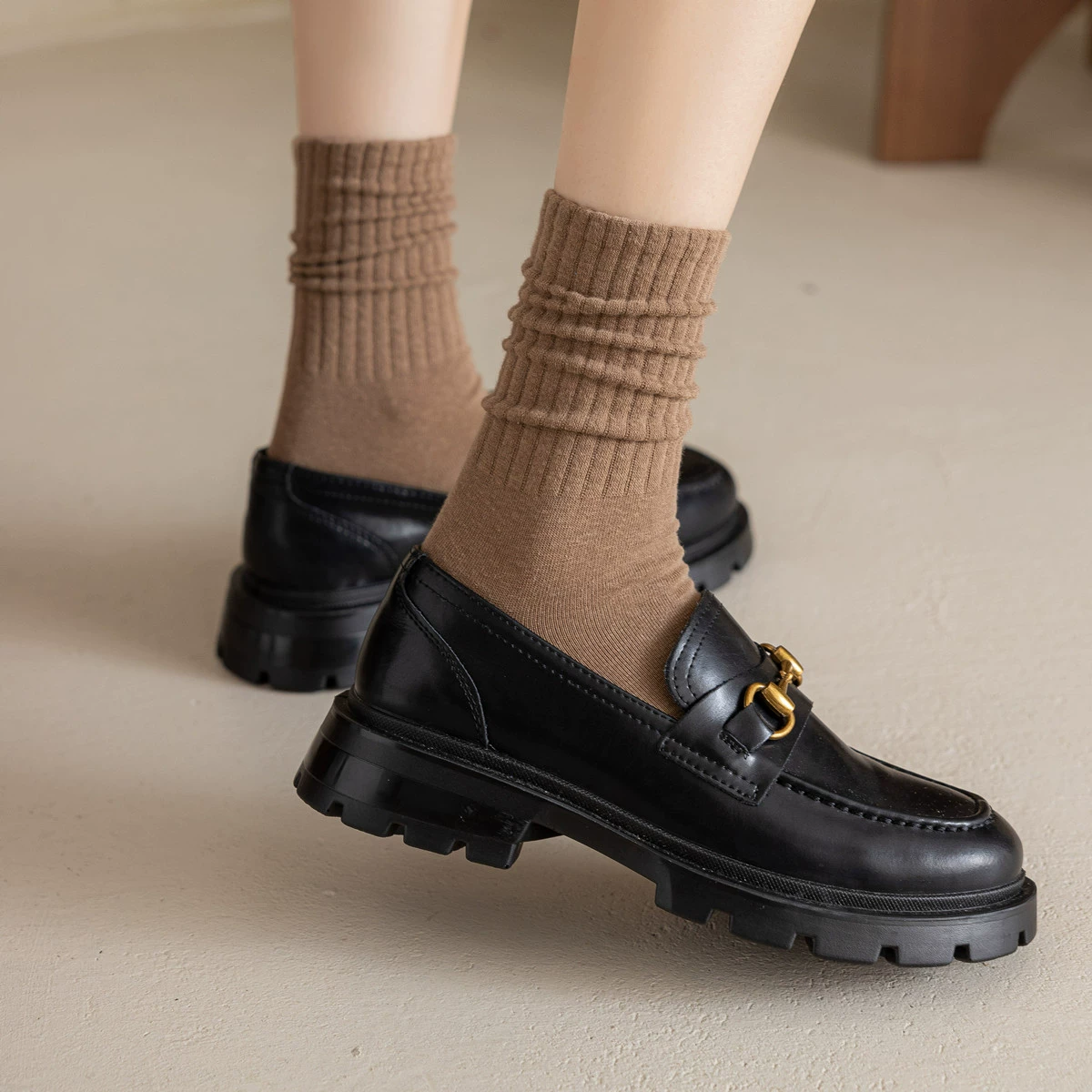 Thin Japanese summer knee socks for leisure, absorbs sweat and smell, mid-length, wholesale