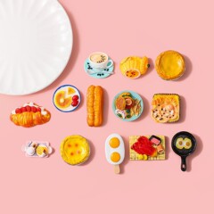 大サイズの食べ物をシミュレーションして卵のタルトのロブスターの樹脂の部品を遊びます。
