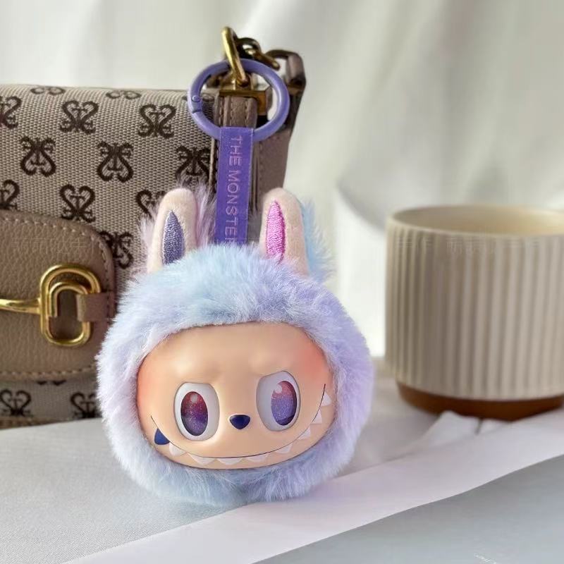 Caricaturas lindas peluche tela de tela llavero regalo creativo bolsas colgantes estandos pequeños productos
